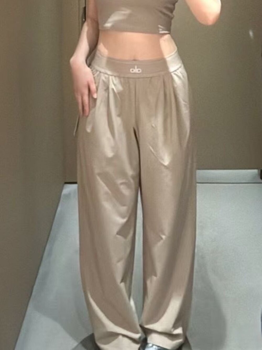 ✨Women Alo Yoga Suit Up Trouser Gravel Color (Regular)Smoke-free family🚫